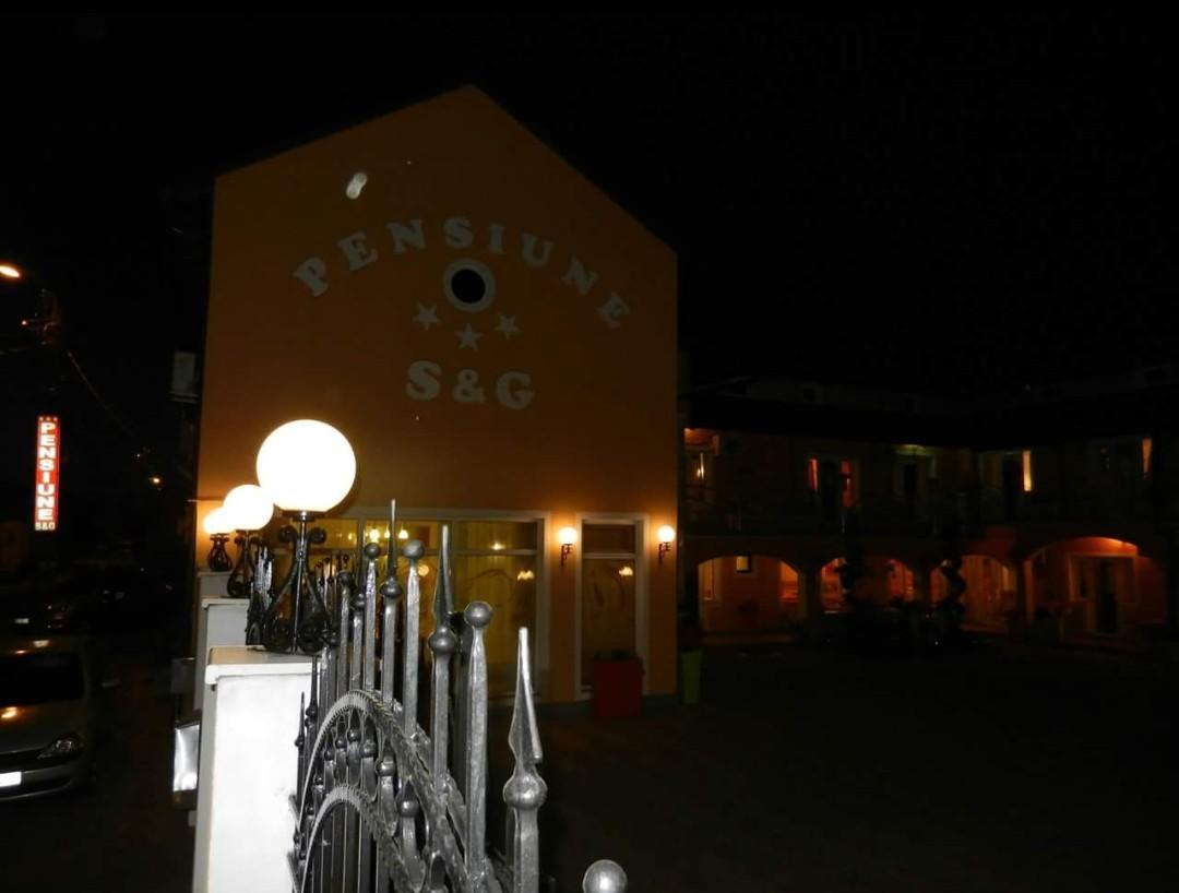 Pensiunea Sergiu & Geanina Arad Exterior foto